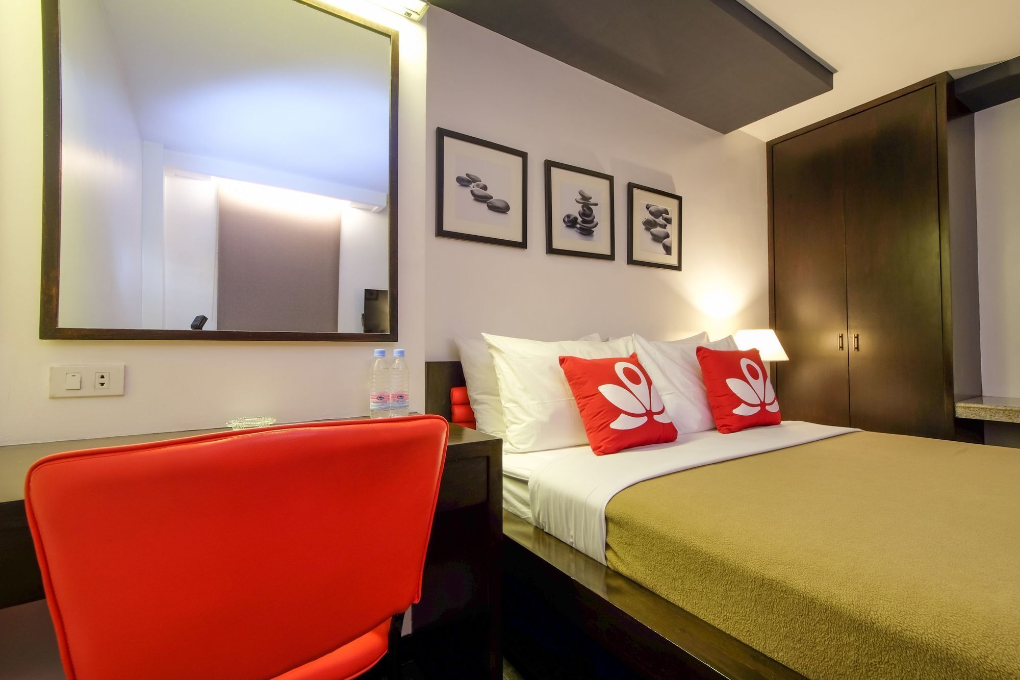 סן פדרו מקאטי Zen Rooms Durban Poblacion Makati מראה חיצוני תמונה